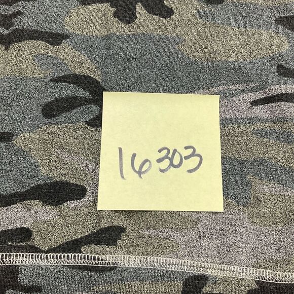 Sundry Womens Sweatshirt Camouflage Long Sleeve Oversized Pullover Size 1 SMALL - Picture 10 of 10